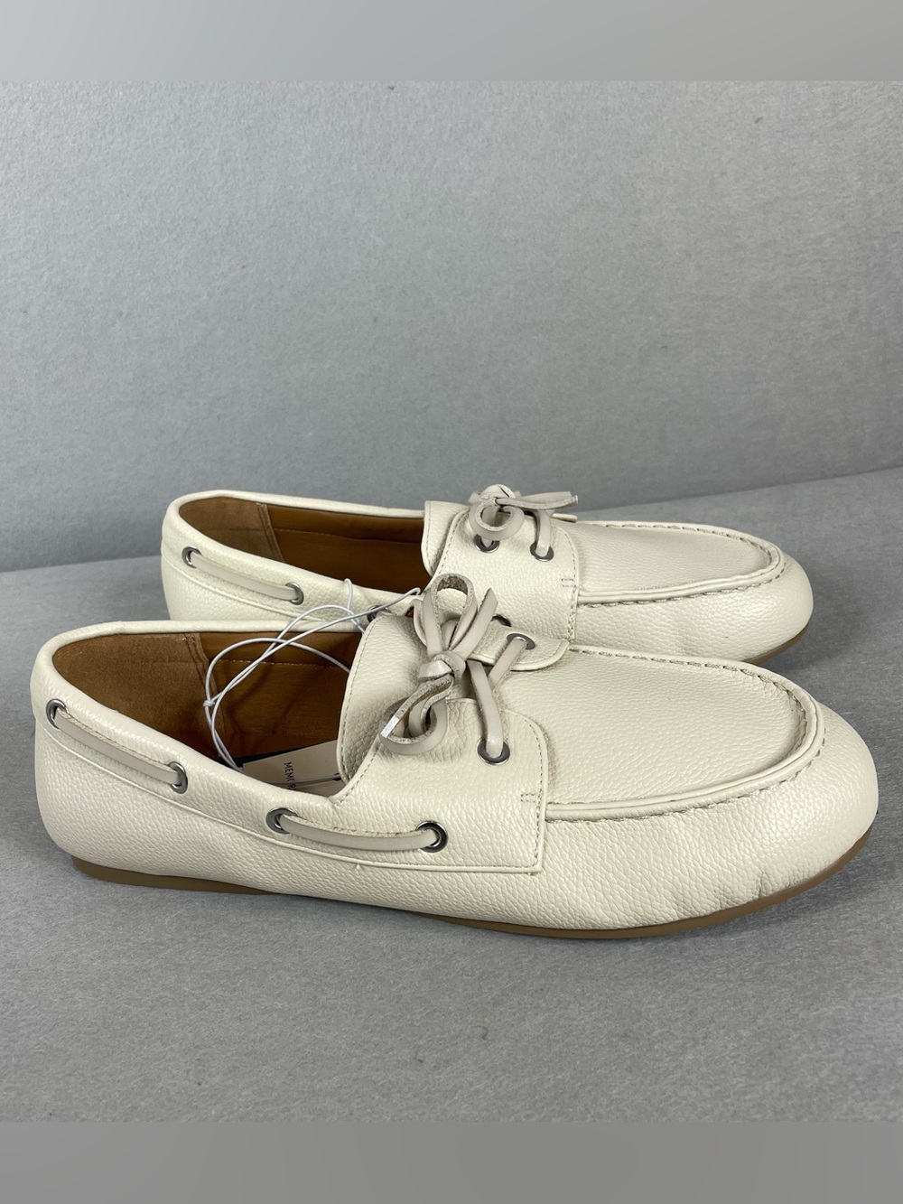 Universal Thread Womens 10 Midge Off White Boat Loafers Memory Foam NWT